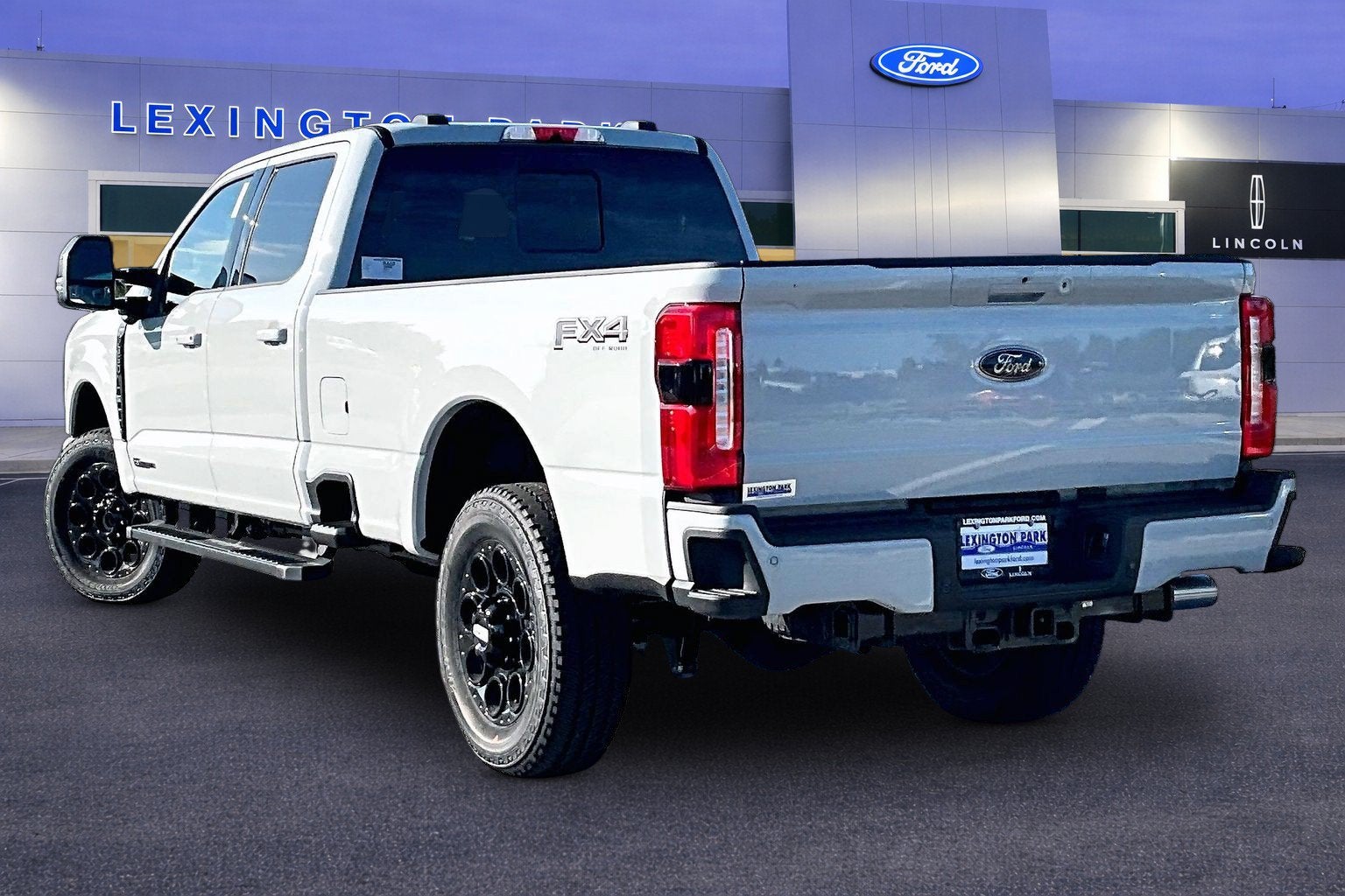 2026 Ford Super Duty F-350 SRW LARIAT