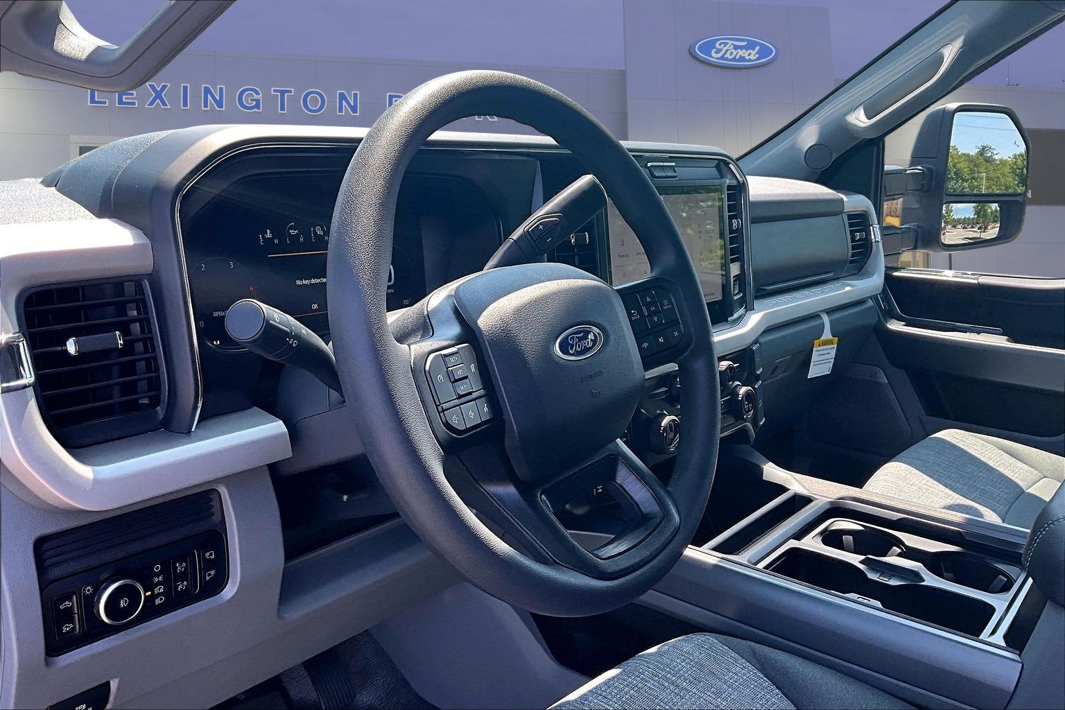 2026 Ford Super Duty F-350 SRW XLT
