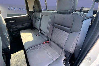 2024 Nissan Frontier SV