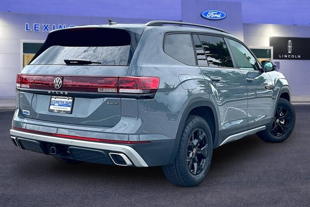 2025 Volkswagen Atlas 2.0T Peak Edition