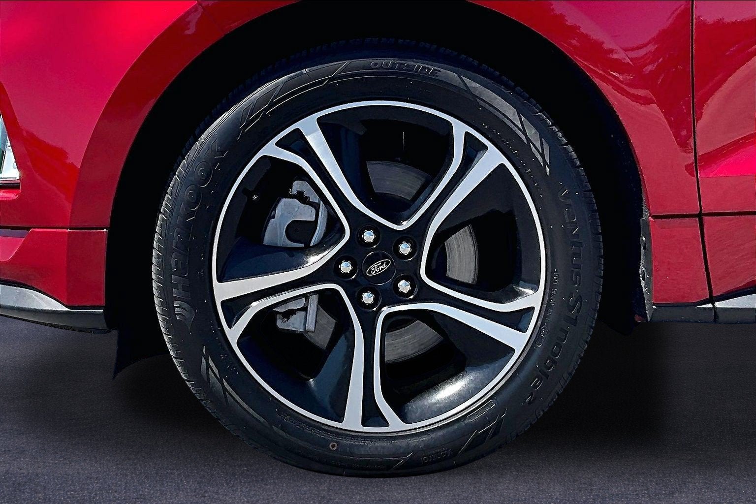 2023 Ford Edge ST