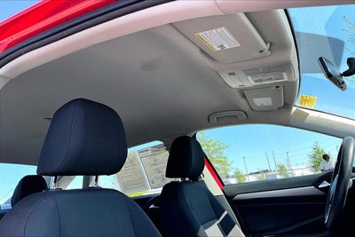 2019 Volkswagen Jetta Base