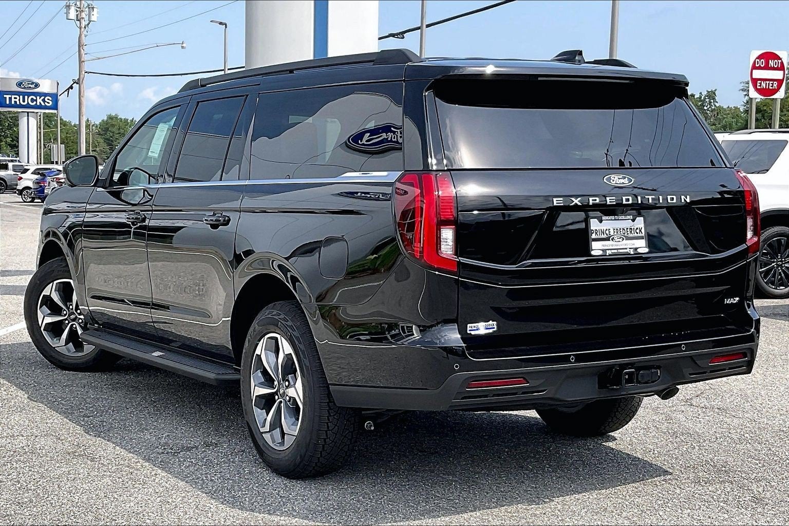 2027 Ford Expedition Max Active