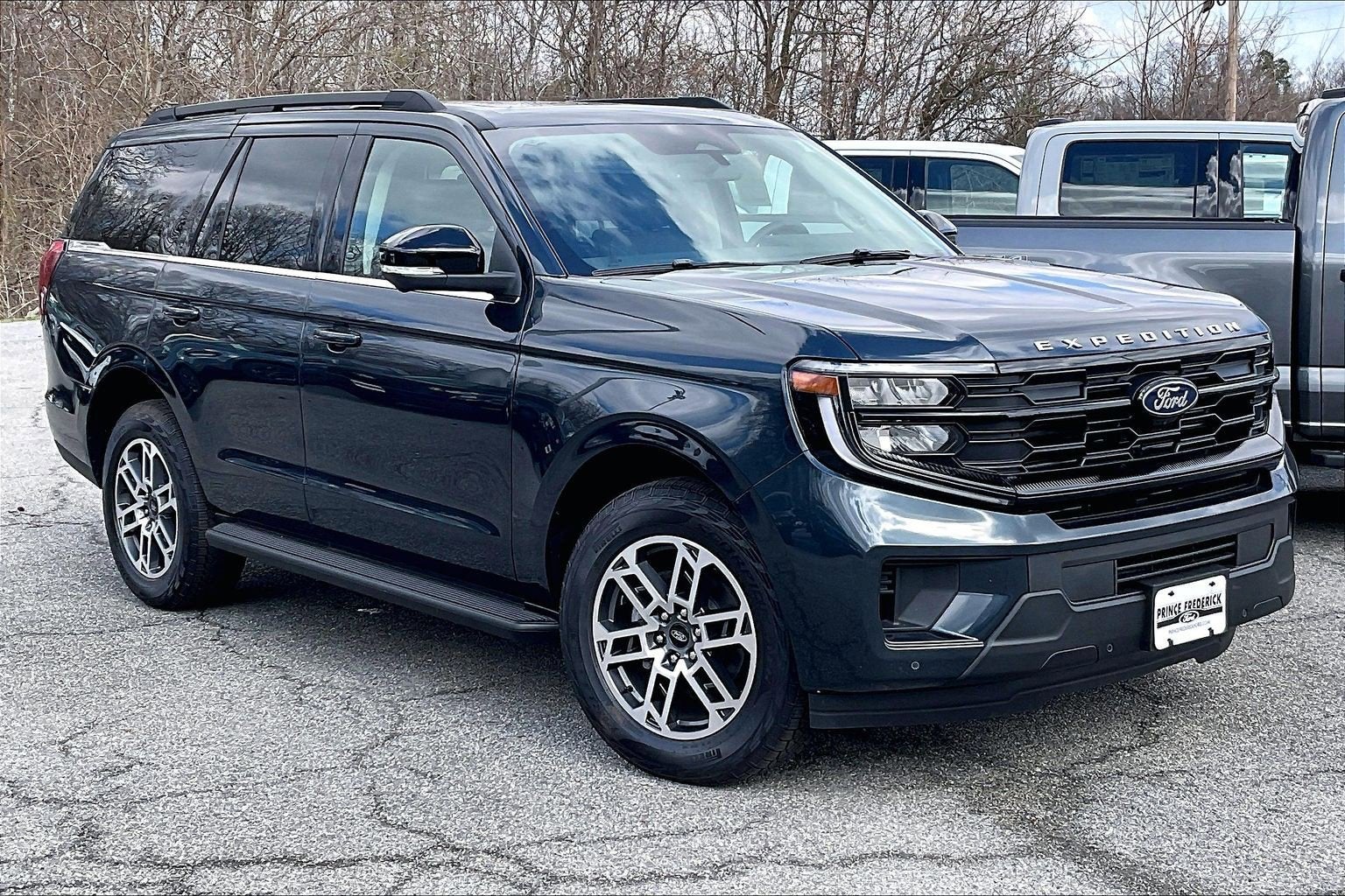 2026 Ford Expedition Active