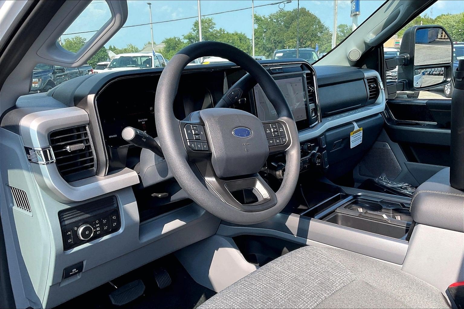 2026 Ford Super Duty F-350 SRW XLT