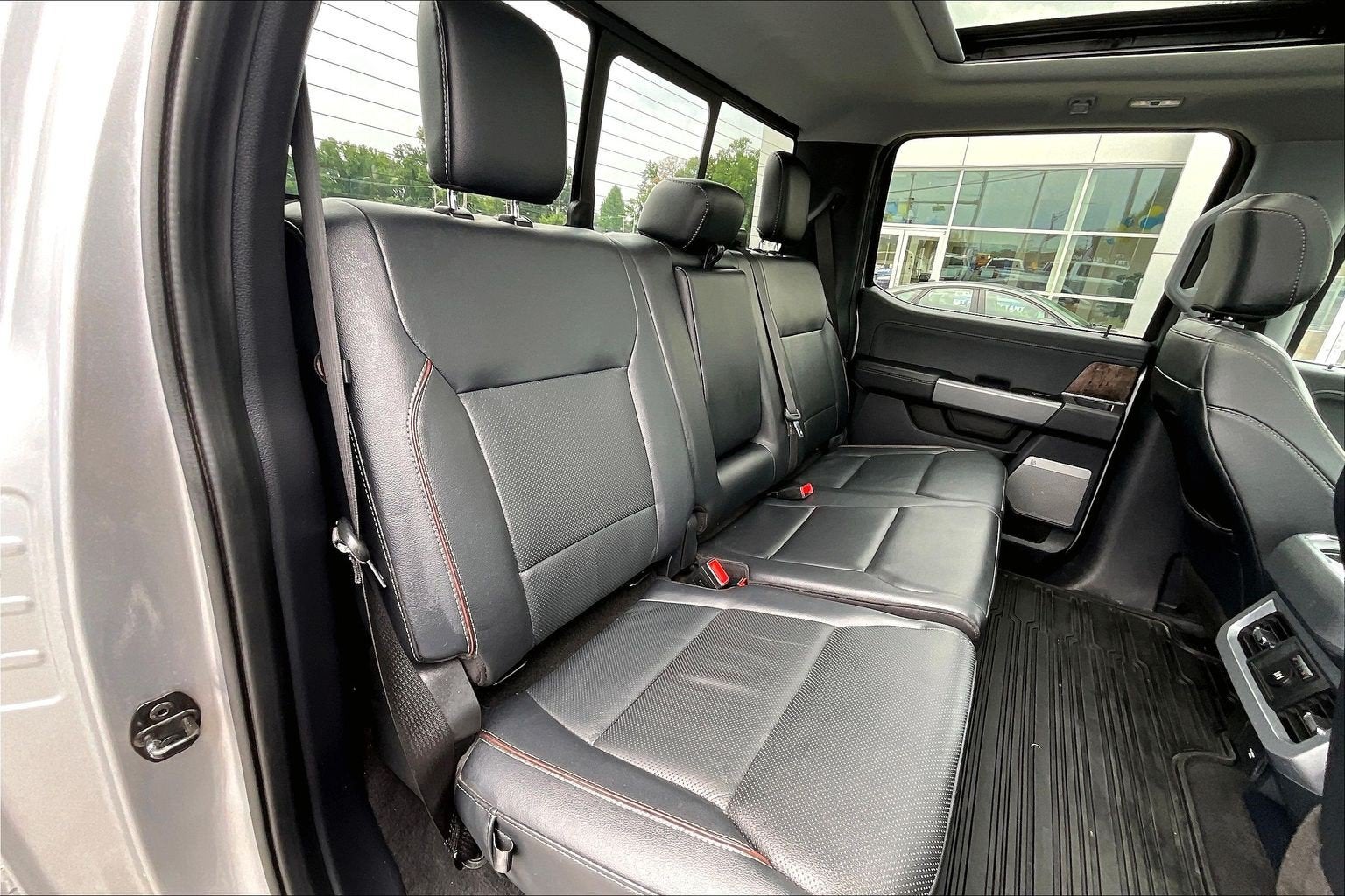 2023 Ford Super Duty F-450 DRW LARIAT
