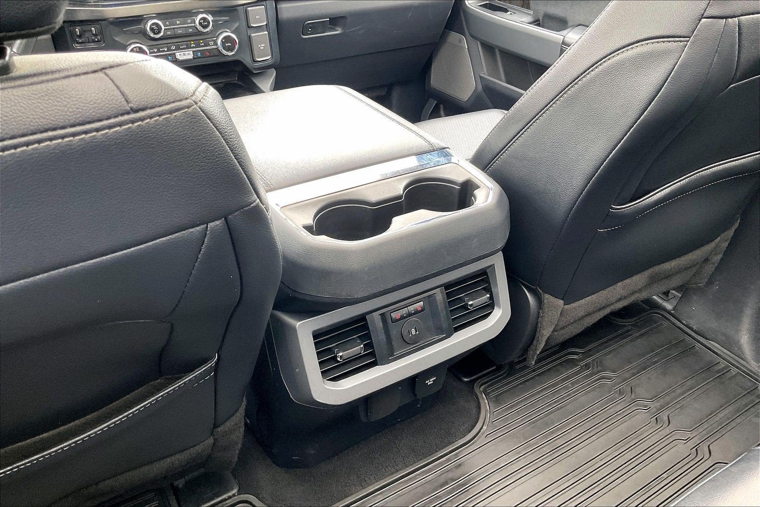 2023 Ford Super Duty F-450 DRW LARIAT