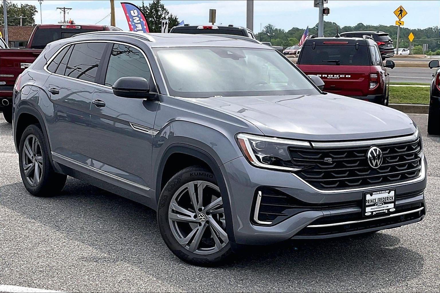 2024 Volkswagen Atlas Cross Sport 2.0T SEL R-Line