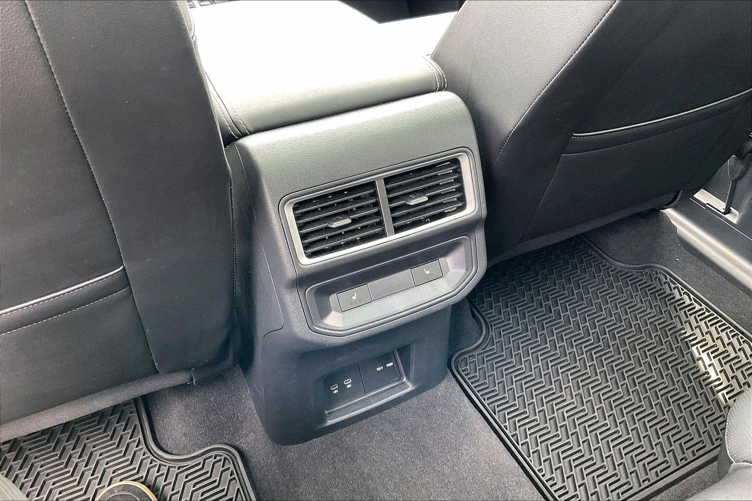 2024 Volkswagen Atlas Cross Sport 2.0T SEL R-Line