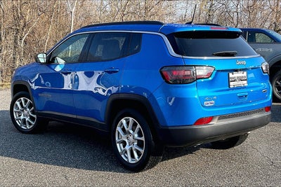 2024 Jeep Compass Latitude Lux
