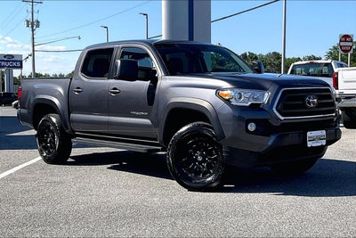 2022 Toyota Tacoma 4WD SR5