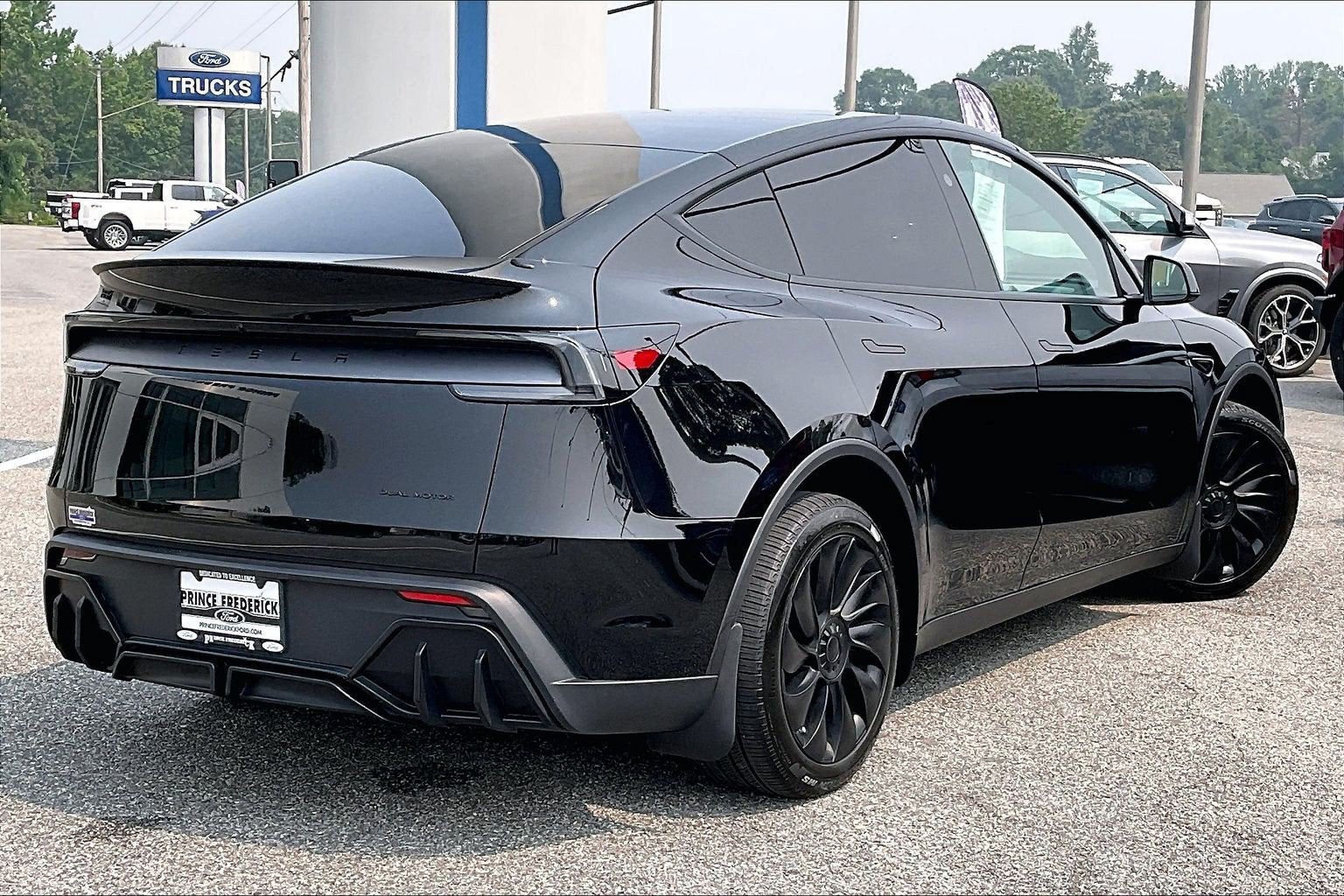 2026 Tesla Model Y Base