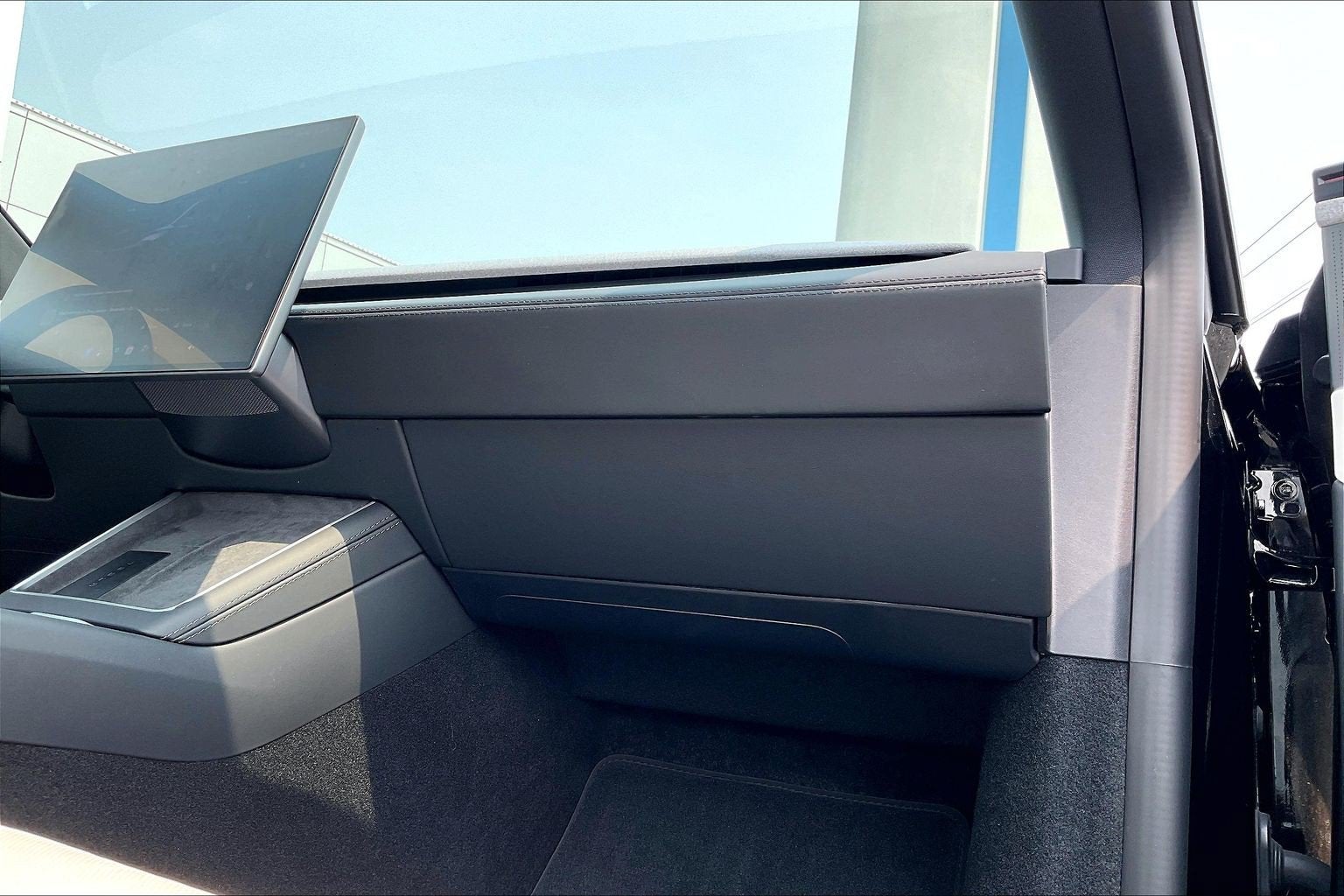 2026 Tesla Model Y Base