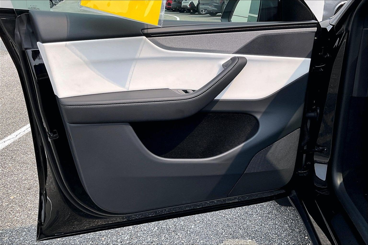2026 Tesla Model Y Base