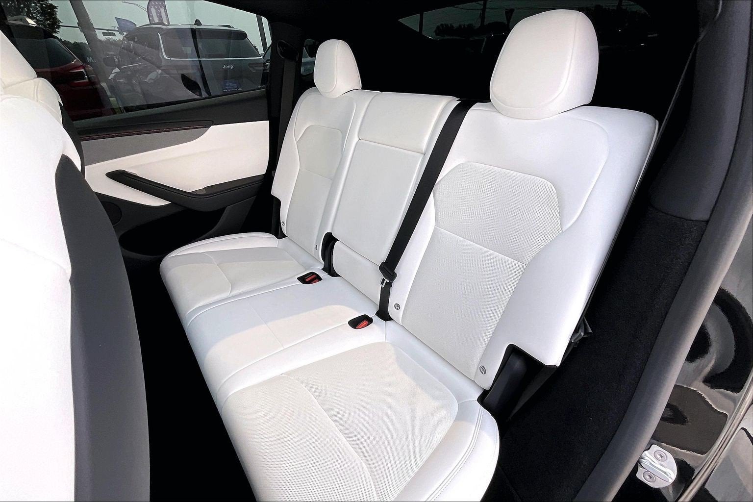 2026 Tesla Model Y Base