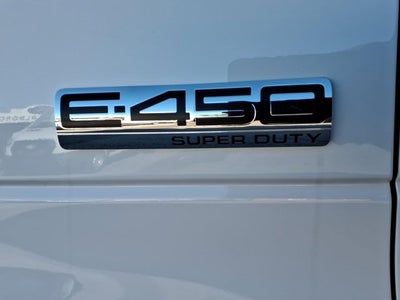 2027 Ford E-450 W/ 14' Box Van E-450 DRW