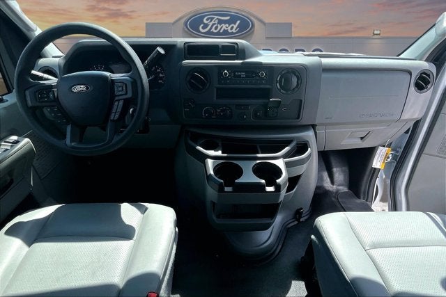 2027 Ford E-Series Cutaway E-450 DRW