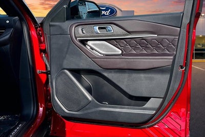 2025 Ford Explorer Platinum