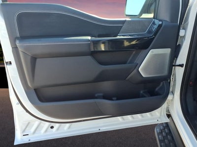 2022 Ford F-150 Lightning Platinum