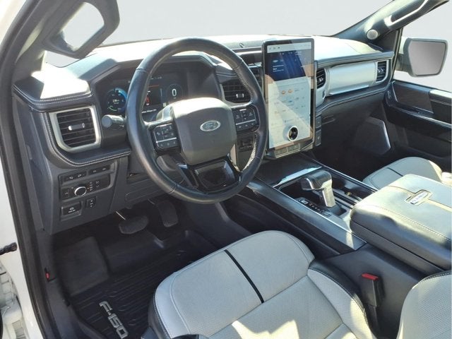 2022 Ford F-150 Lightning Platinum