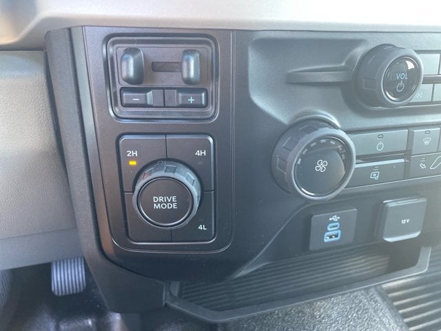 2027 Ford Super Duty F-350 DRW 4WD