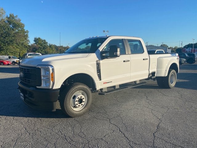 2027 Ford Super Duty F-350 DRW 4WD