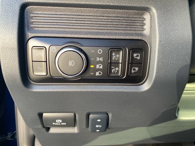 2027 Ford Super Duty F-450 DRW Platinum