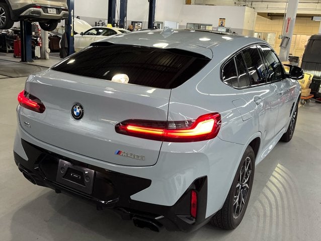 2024 BMW X4 M40i