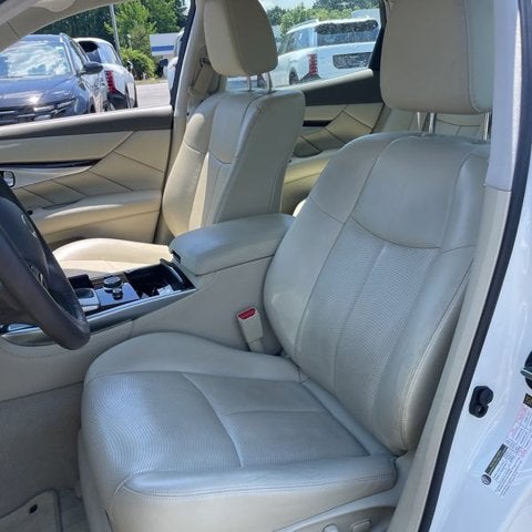 2019 INFINITI Q70 3.7 LUXE