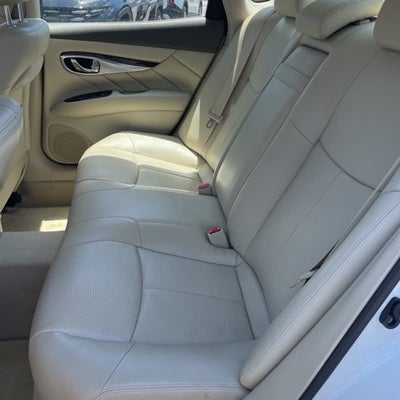 2019 INFINITI Q70 3.7 LUXE