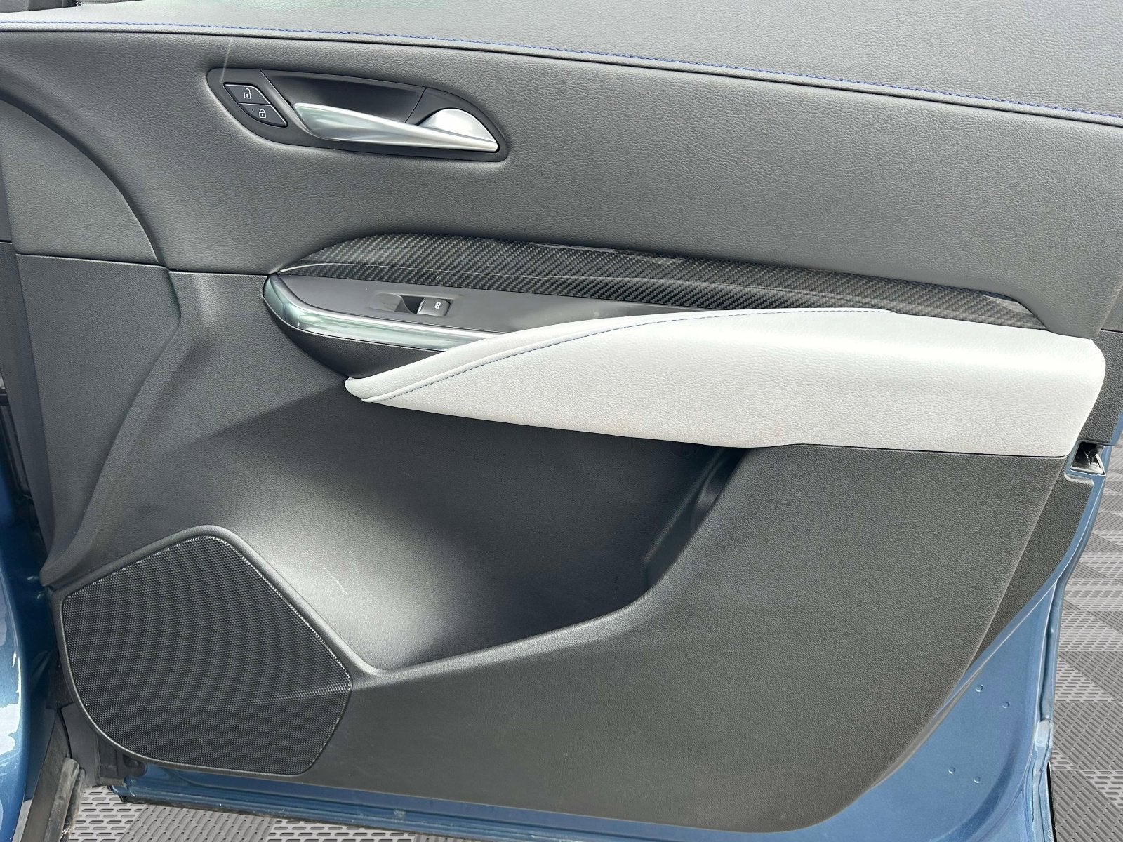 2025 Cadillac XT4 AWD Sport