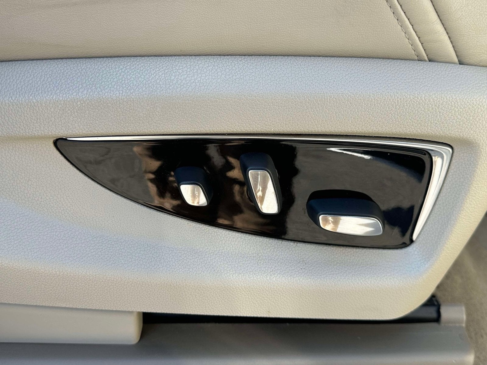 2020 Cadillac Escalade ESV Premium Luxury