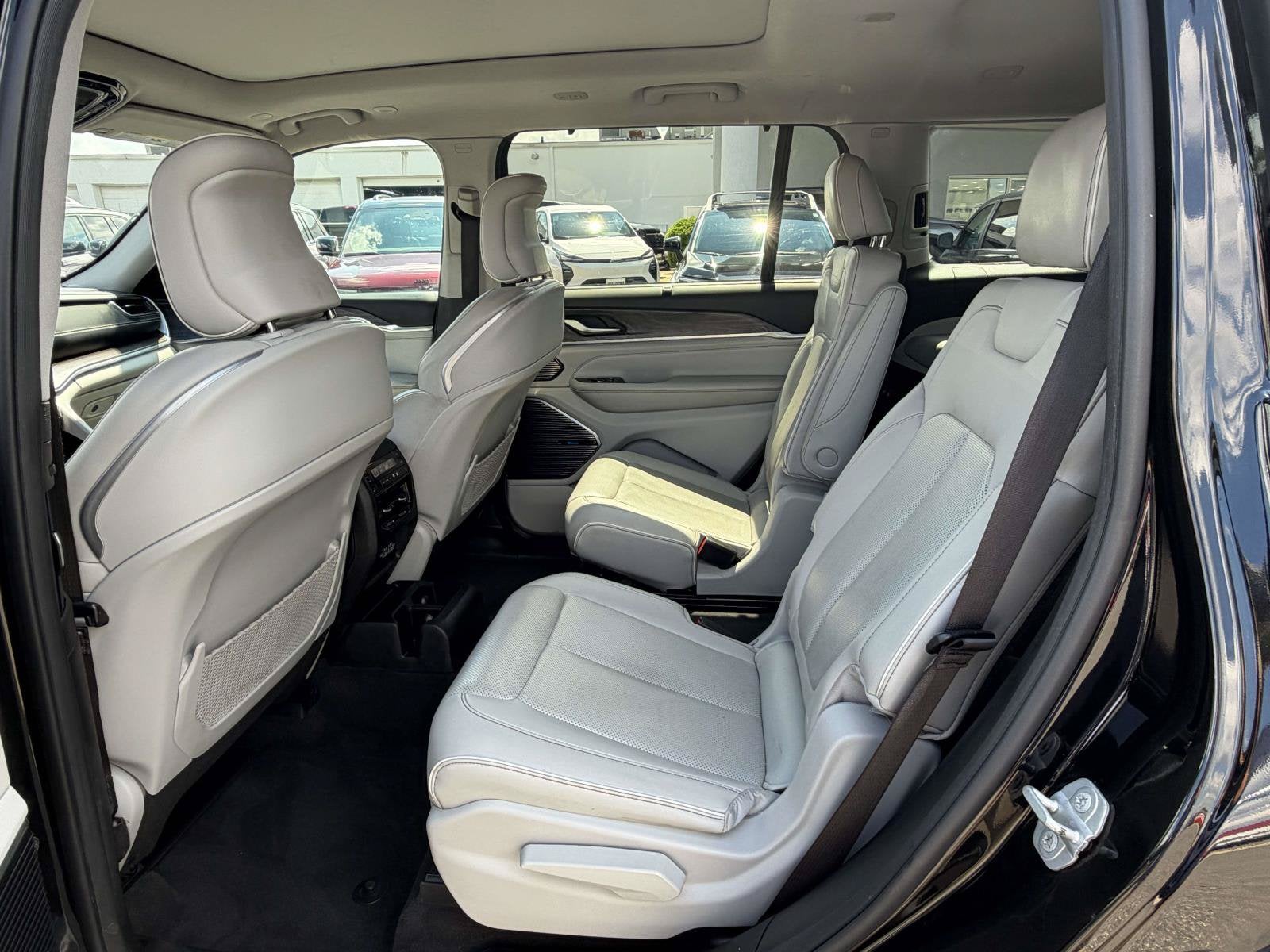 2021 Jeep Grand Cherokee L Overland 4x4