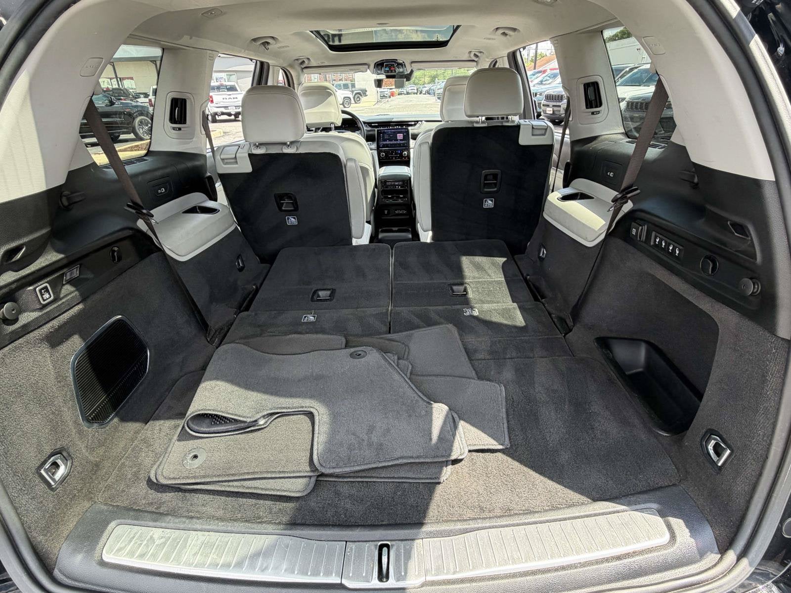 2021 Jeep Grand Cherokee L Overland 4x4