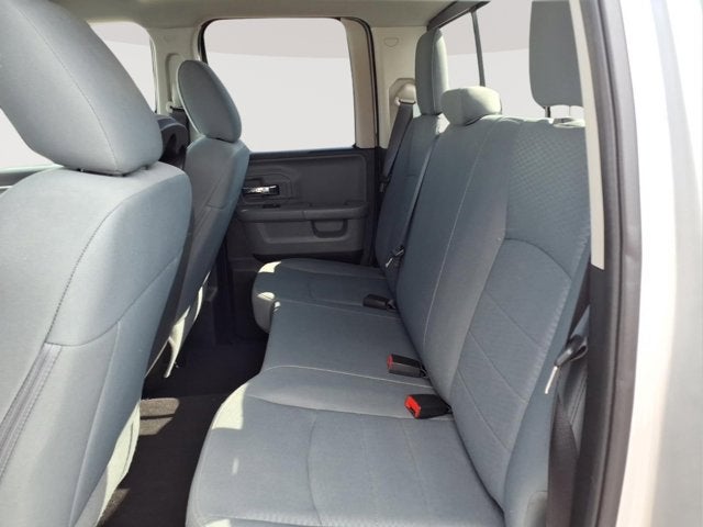 2017 RAM 1500 SLT Quad Cab 4x4 6'4' Box