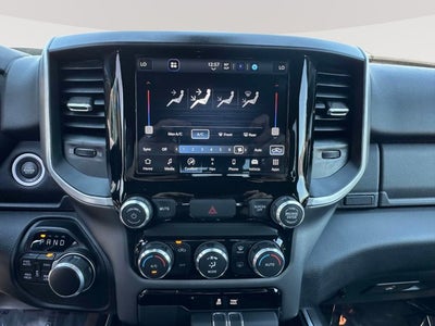 2022 RAM 1500 Big Horn Quad Cab 4x4 6'4' Box