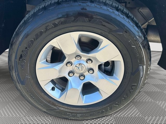 2022 RAM 1500 Big Horn Quad Cab 4x4 6'4' Box