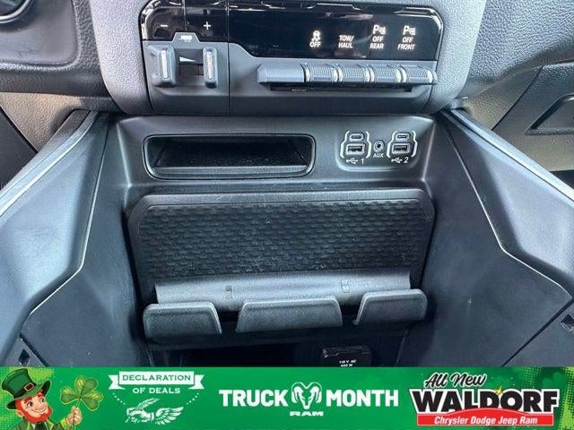 2022 RAM 1500 Big Horn Crew Cab 4x4 5'7' Box