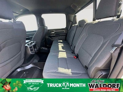 2022 RAM 1500 Big Horn Crew Cab 4x4 5'7' Box