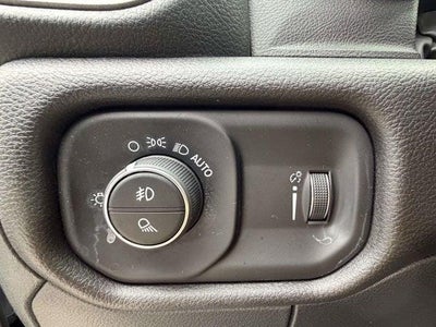 2025 RAM 1500 Warlock Crew Cab 4x4 5'7' Box
