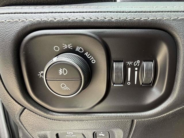 2023 RAM 1500 Limited Crew Cab 4x4 5'7' Box