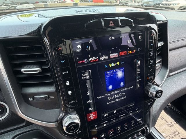 2021 RAM 1500 Laramie Crew Cab 4x4 5'7' Box