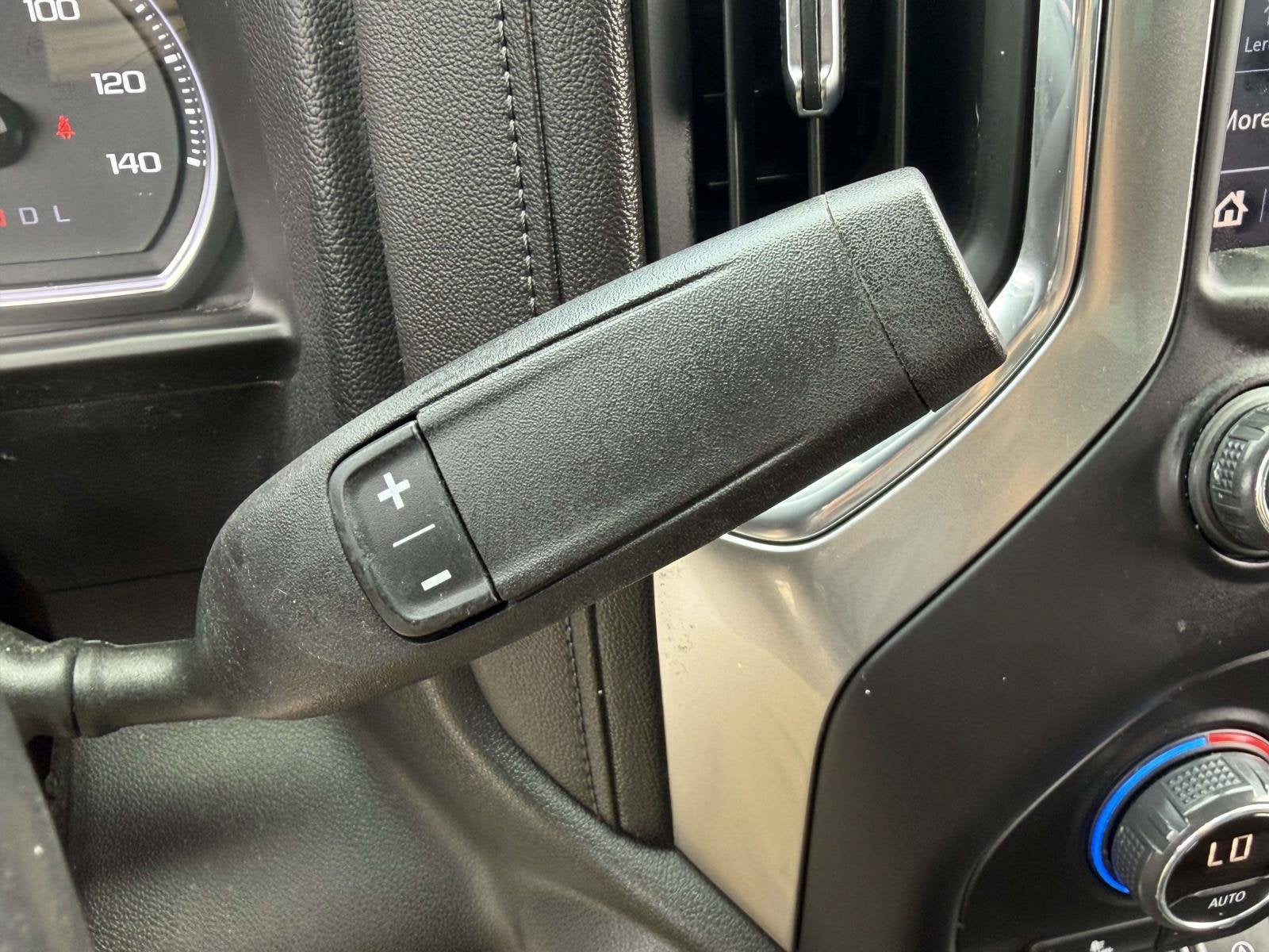 2022 Chevrolet Silverado 1500 LTD 4WD Crew Cab Short Bed LT with 2FL
