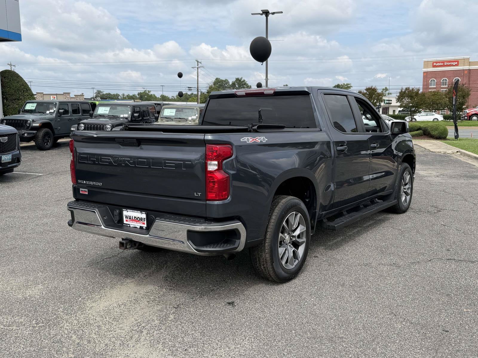 2022 Chevrolet Silverado 1500 LTD 4WD Crew Cab Short Bed LT with 2FL