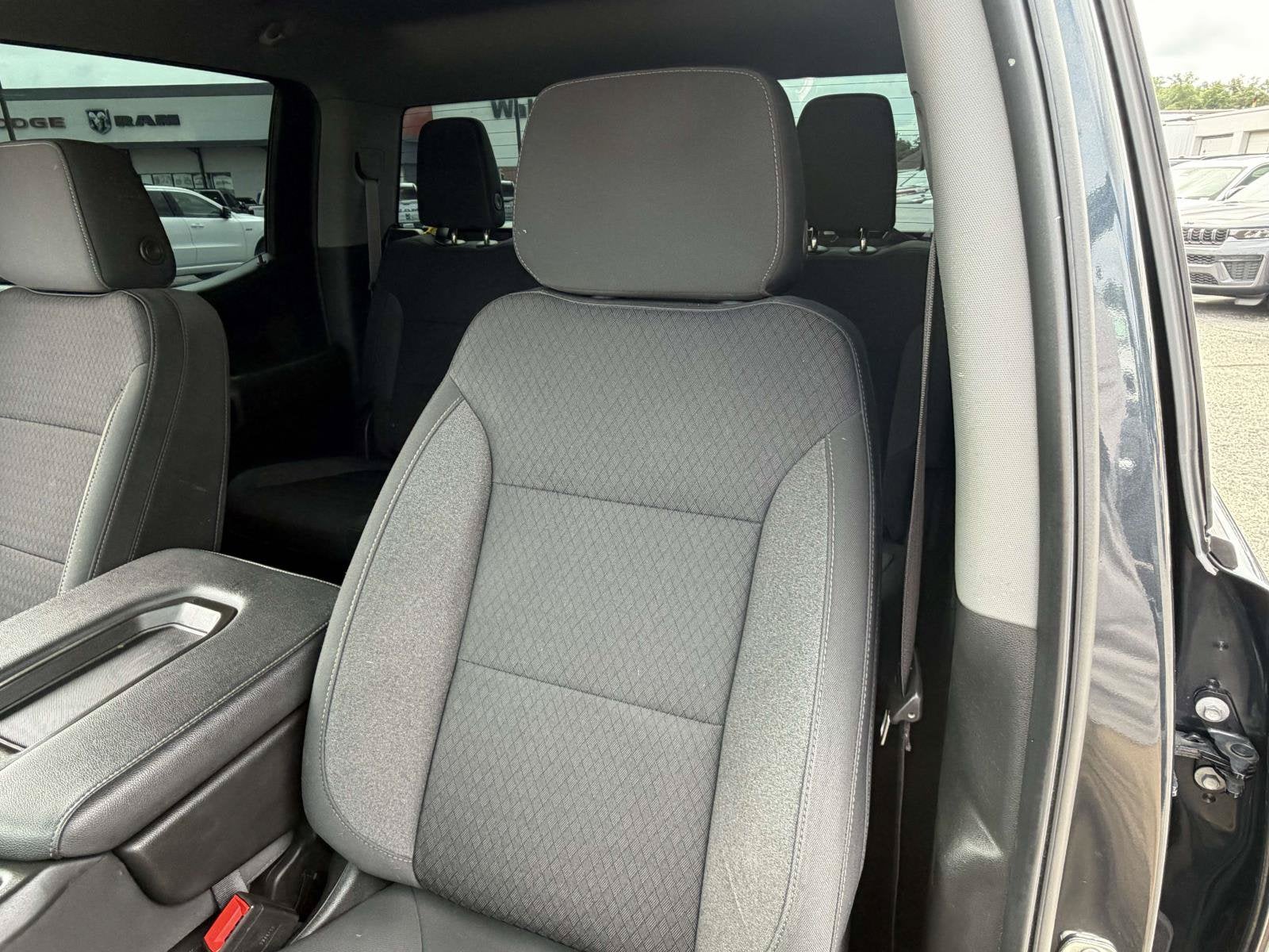 2022 Chevrolet Silverado 1500 LTD 4WD Crew Cab Short Bed LT with 2FL