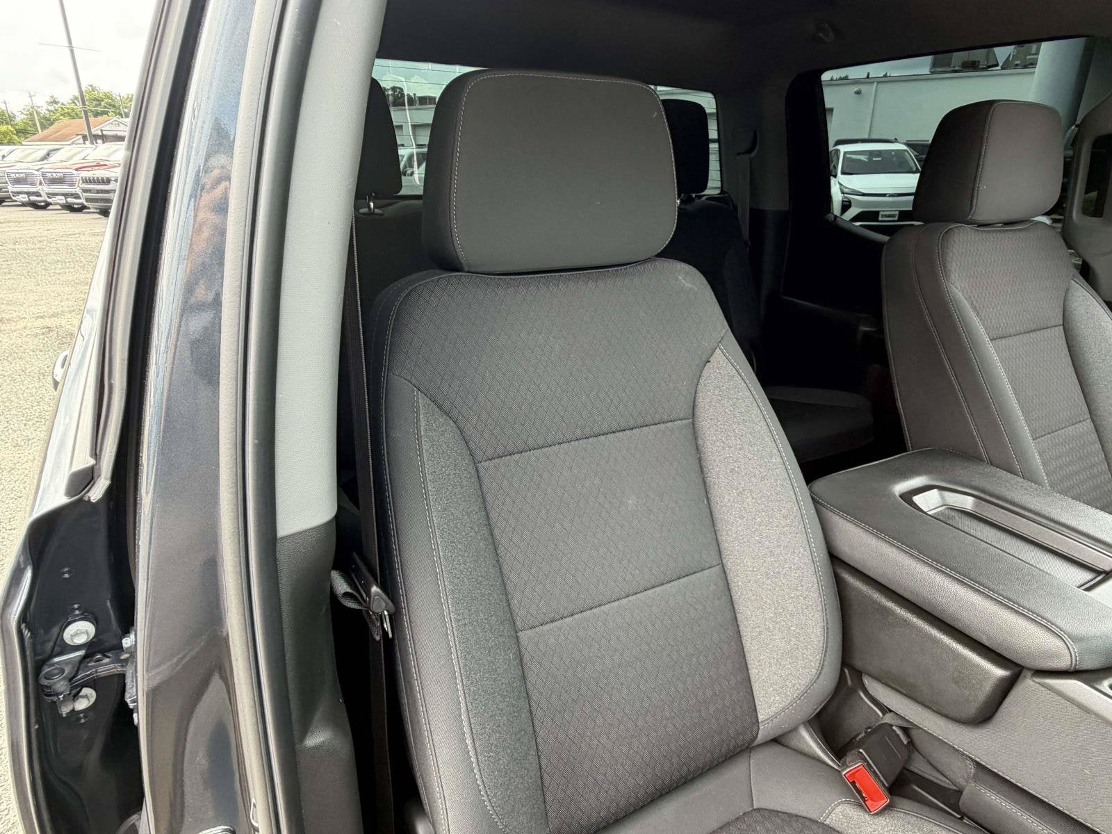 2022 Chevrolet Silverado 1500 LTD 4WD Crew Cab Short Bed LT with 2FL