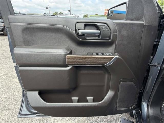 2022 Chevrolet Silverado 1500 LTD 4WD Crew Cab Short Bed LT with 2FL