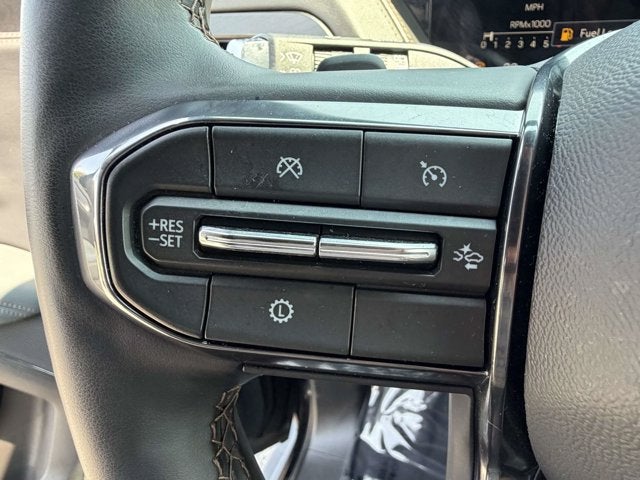 2025 GMC Yukon XL 4WD AT4