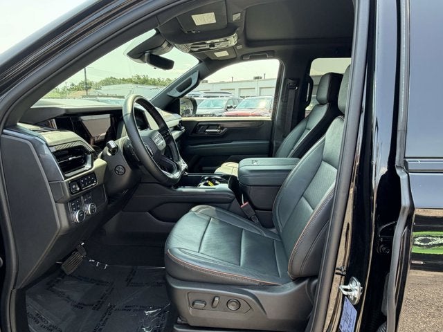 2025 GMC Yukon XL 4WD AT4