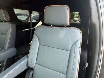 2025 GMC Yukon XL 4WD AT4